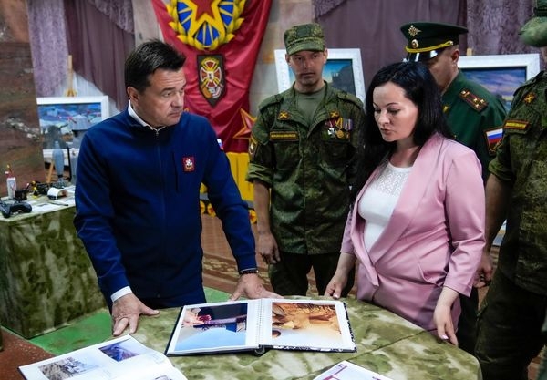 Губернатор Подмосковья поблагодарил Кантемировскую дивизию за героизм